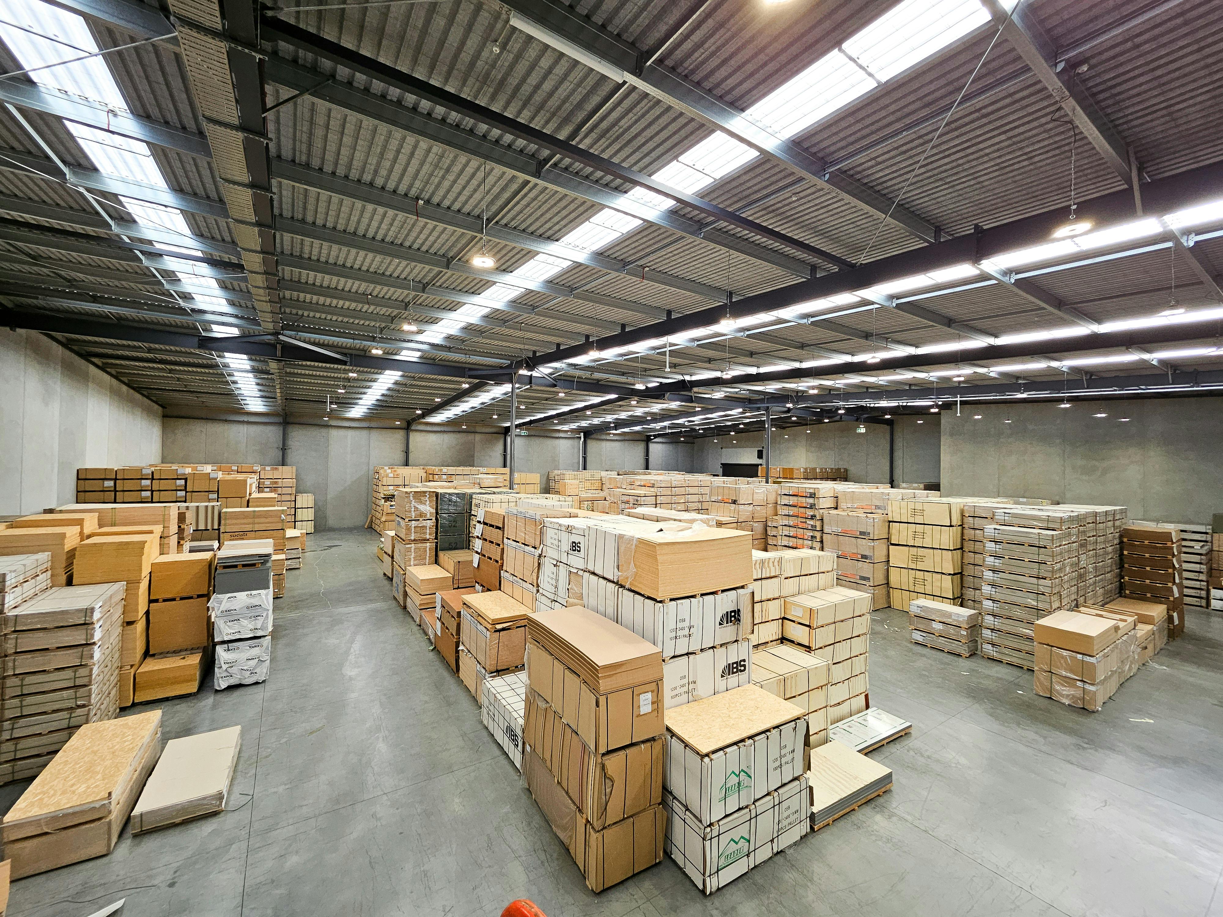 Full shot Warehouse